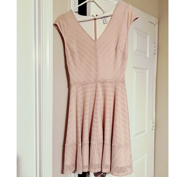 Bar III Dresses & Skirts - Bar III summer dress in size medium!